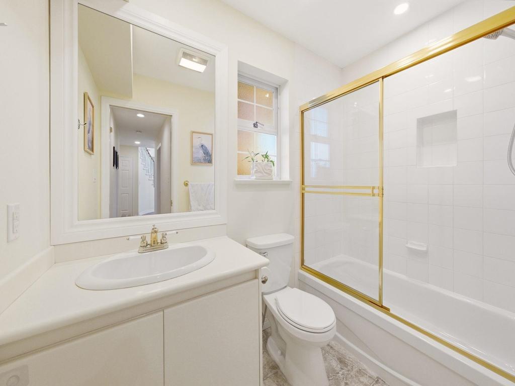 Listing Image for R3110489