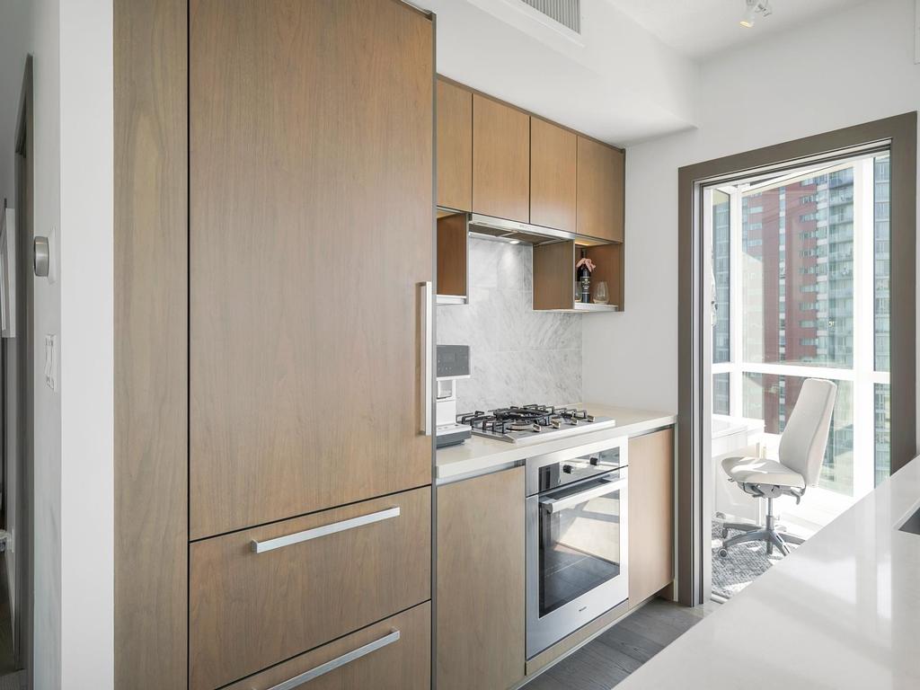 Listing Image for R3110493