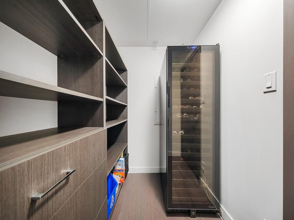 Listing Image for R3110493