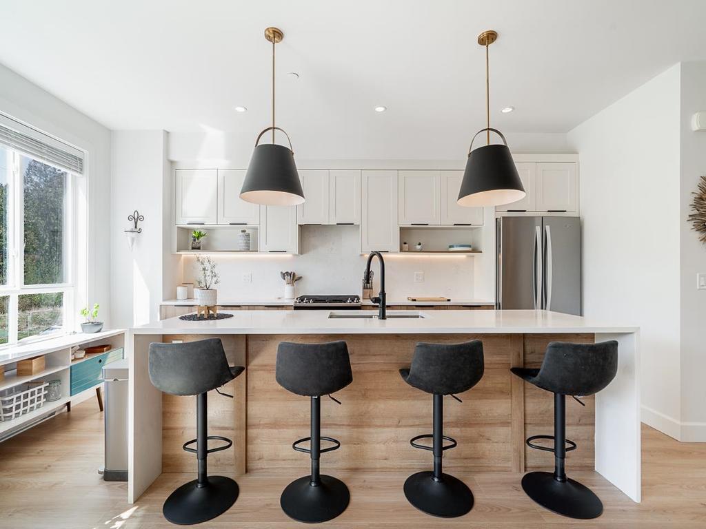 Listing Image for R3110503