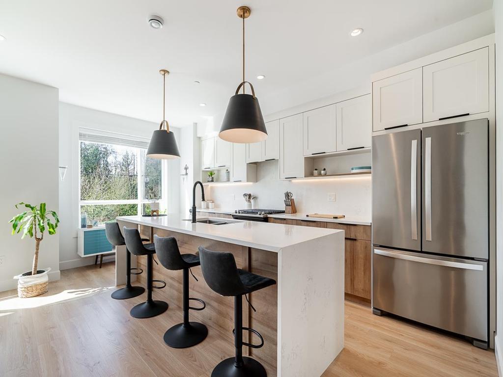 Listing Image for R3110503