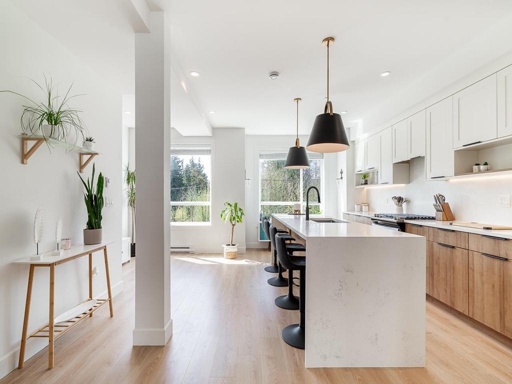 Listing Image for R3110503