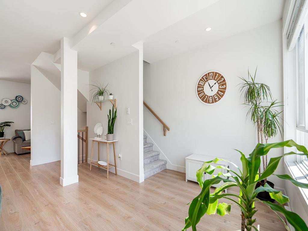 Listing Image for R3110503