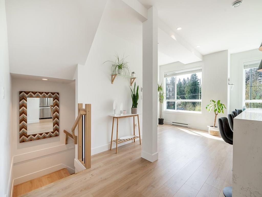 Listing Image for R3110503