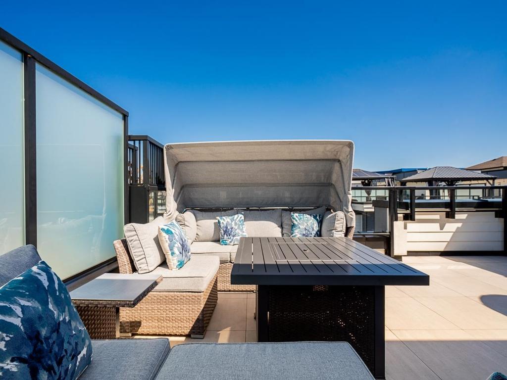 Listing Image for R3110503