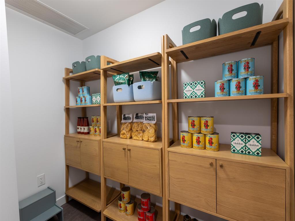 Listing Image for R3110508