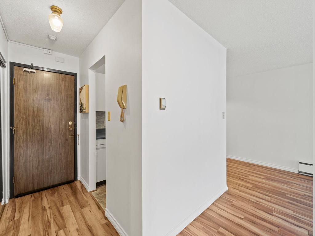 Listing Image for R3110529