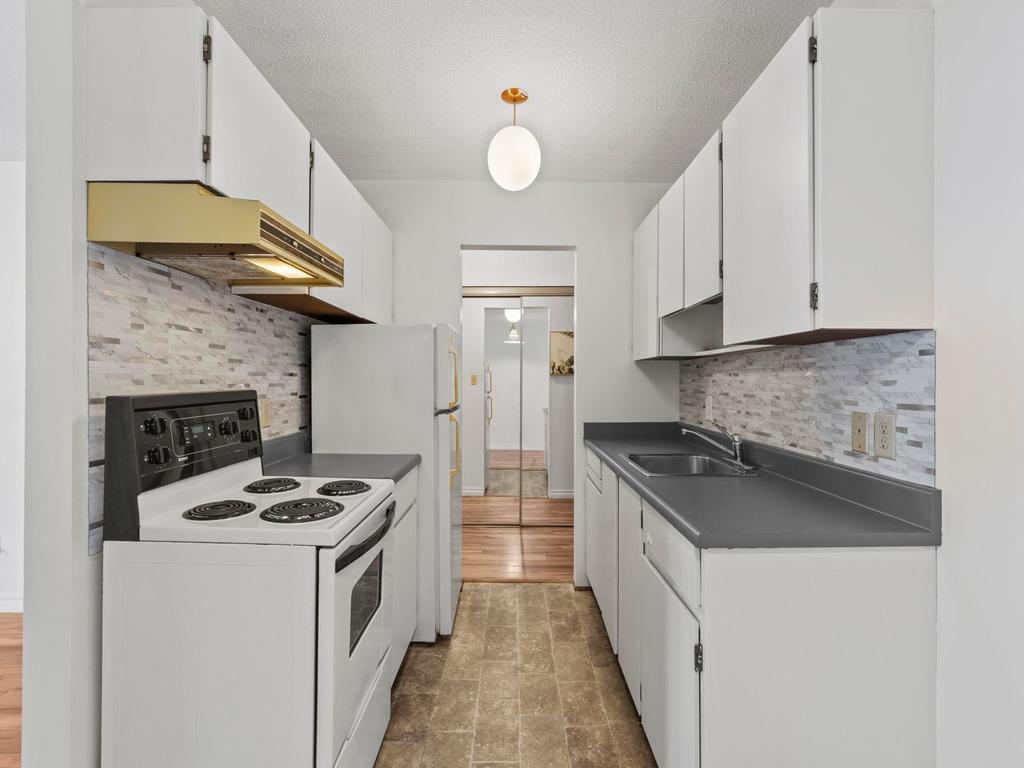 Listing Image for R3110529