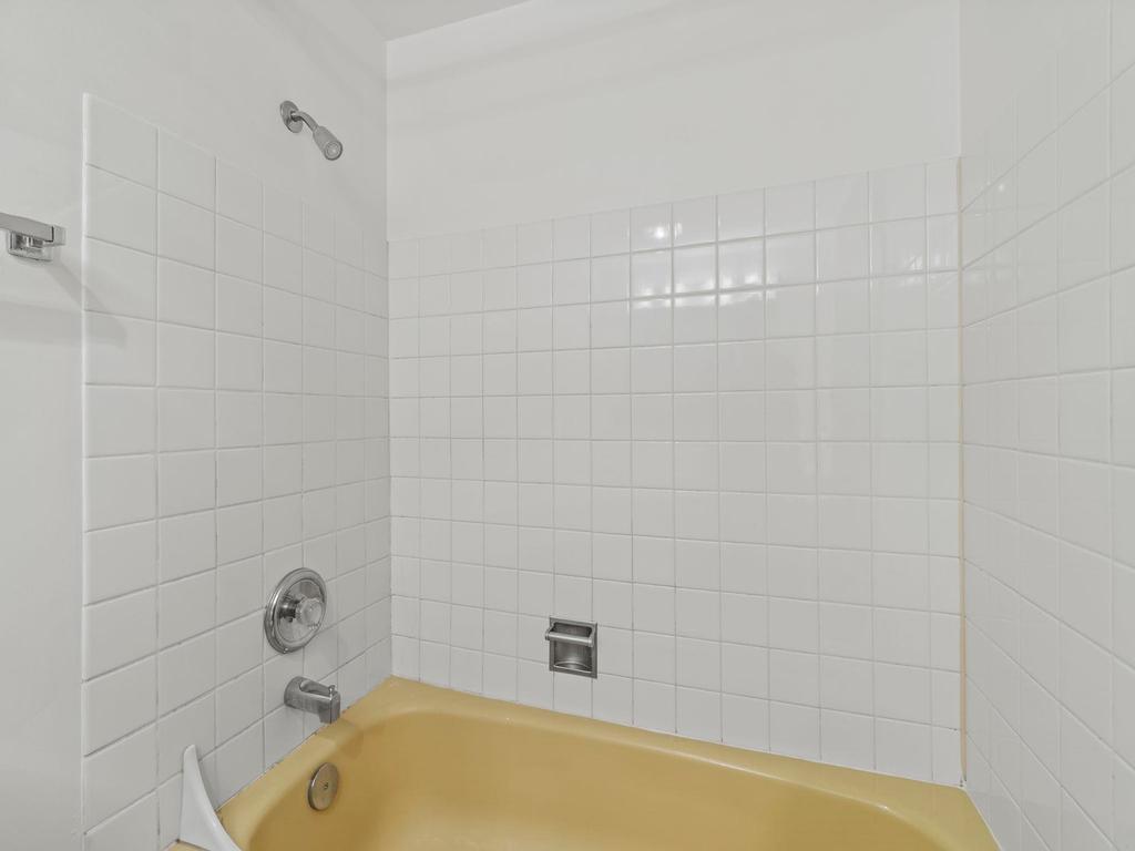 Listing Image for R3110529