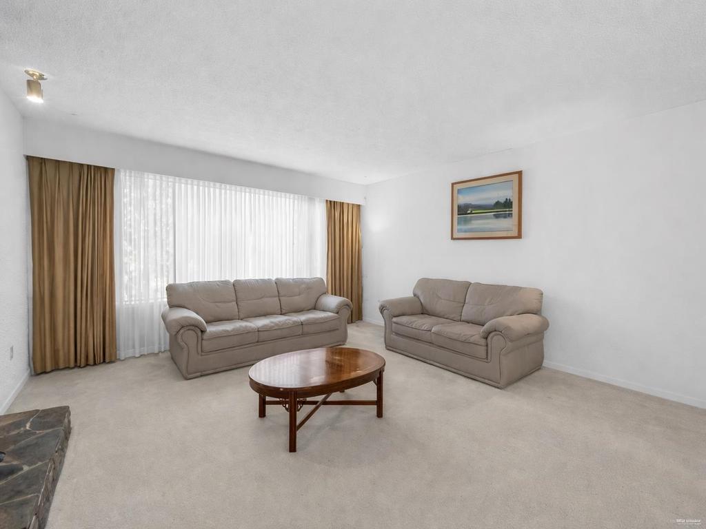 Listing Image for R3110533