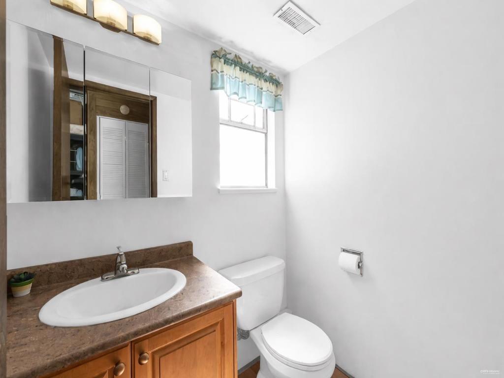 Listing Image for R3110533