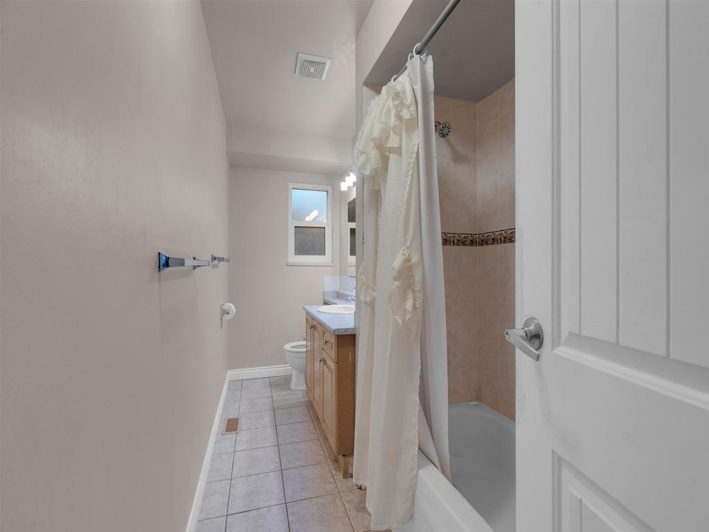 Listing Image for R3110544