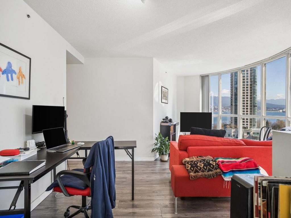 Listing Image for R3110545