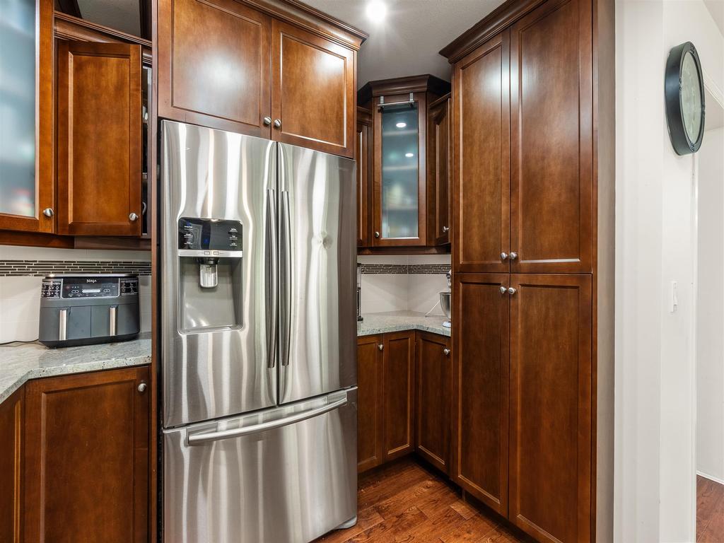 Listing Image for R3110555