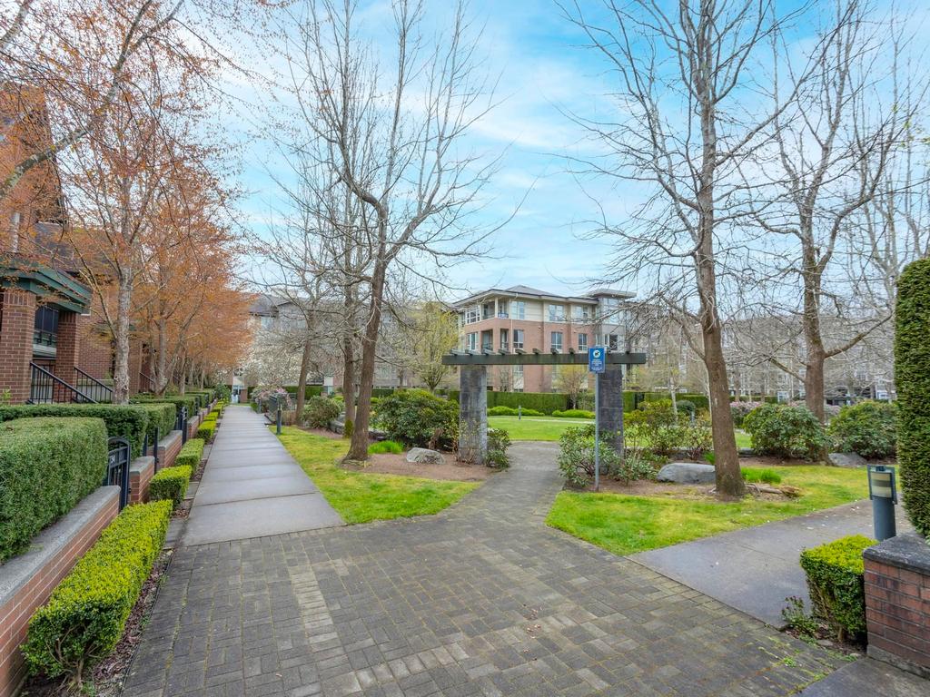 Listing Image for R3110571