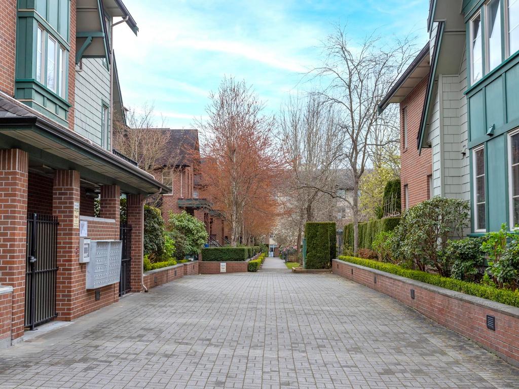 Listing Image for R3110571