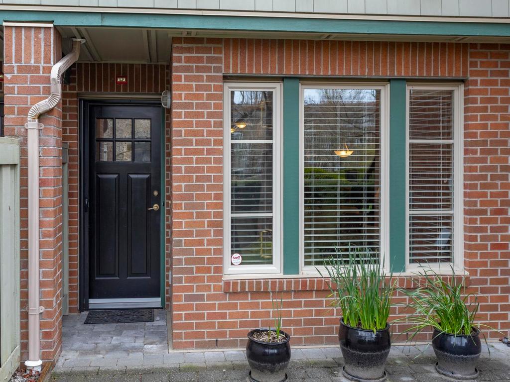 Listing Image for R3110571