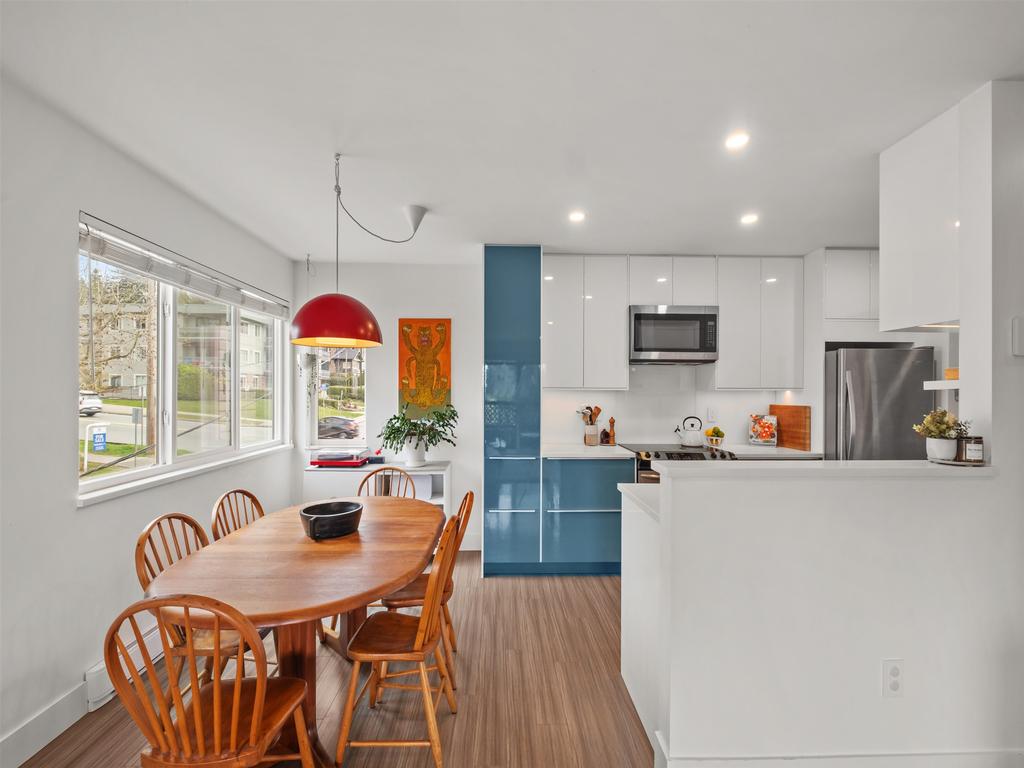 Listing Image for R3110572