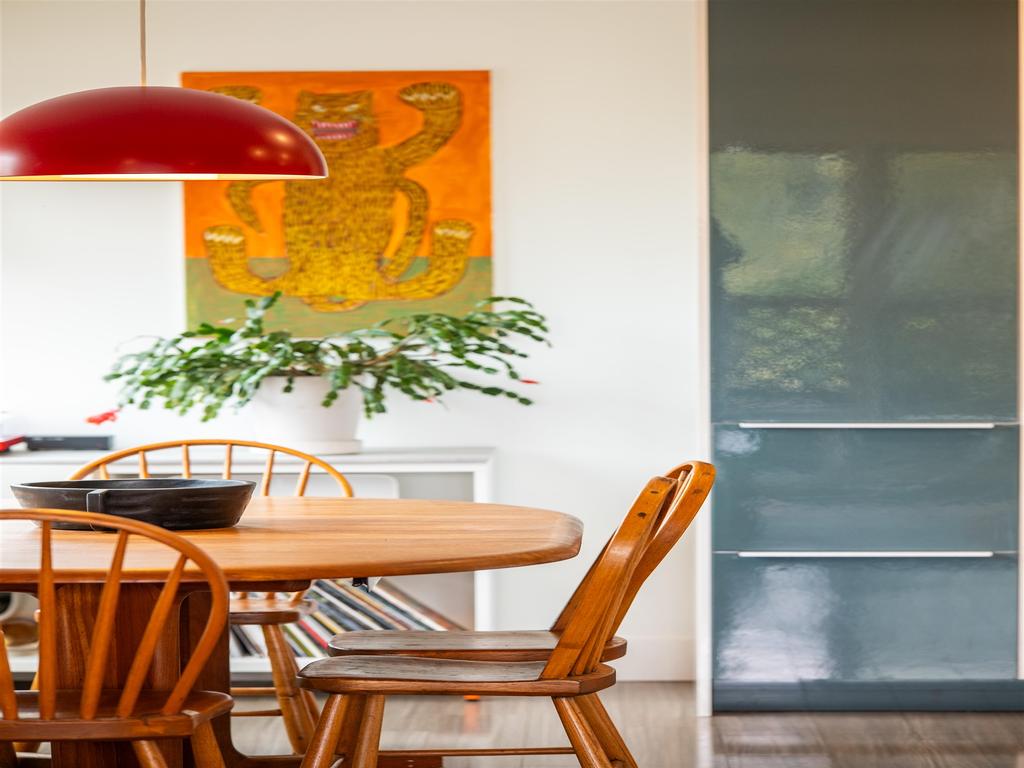 Listing Image for R3110572