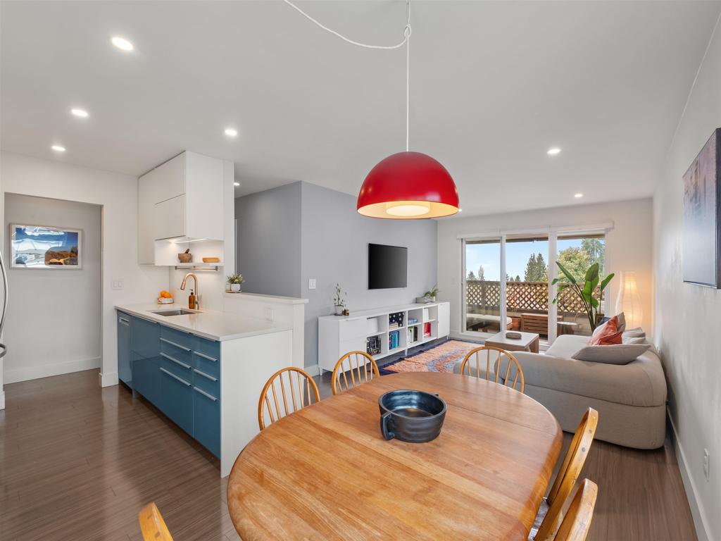 Listing Image for R3110572