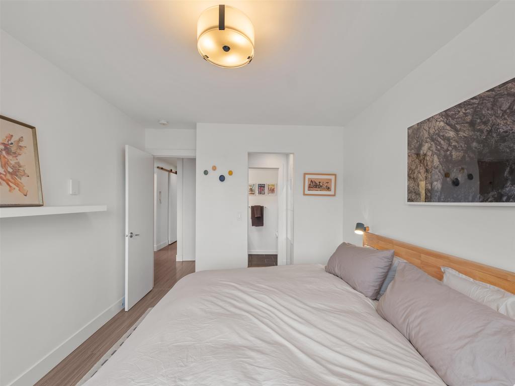 Listing Image for R3110572