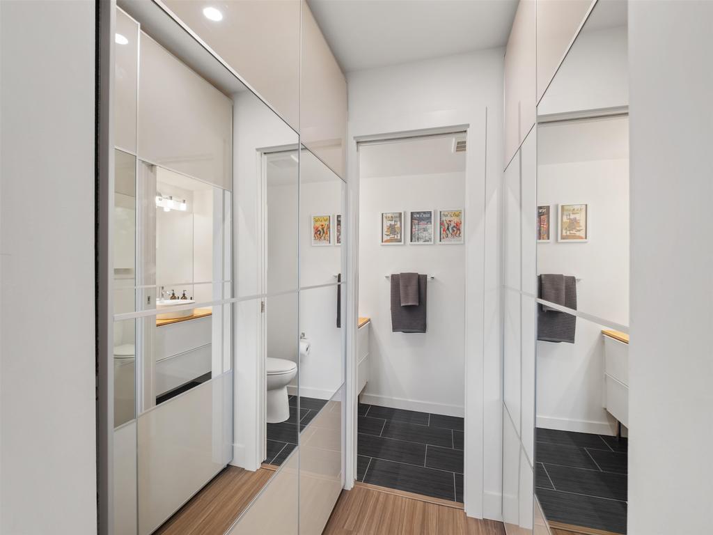 Listing Image for R3110572