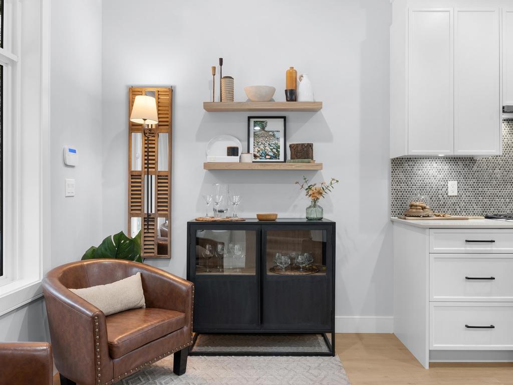 Listing Image for R3110581