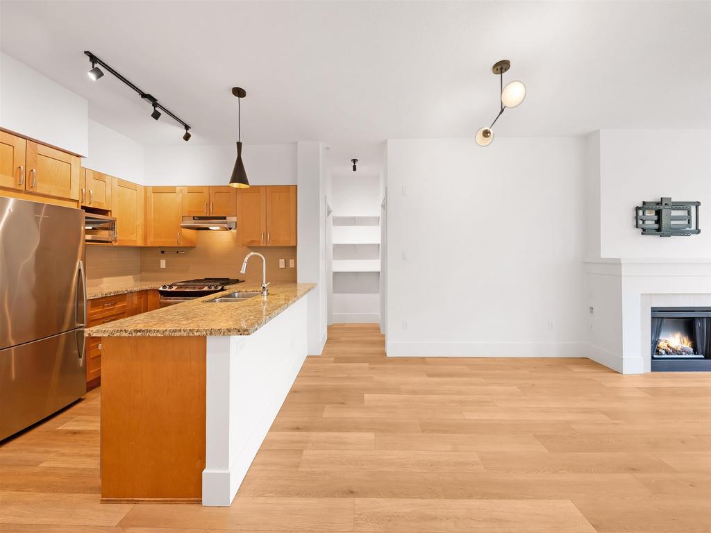 Listing Image for R3110593