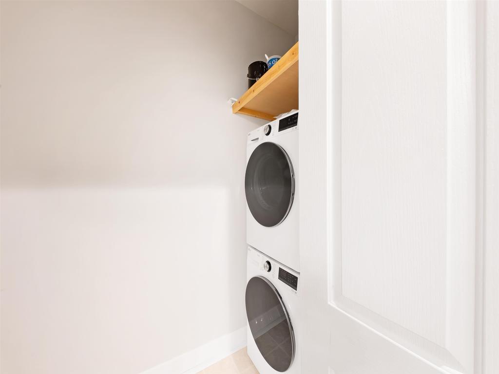 Listing Image for R3110593