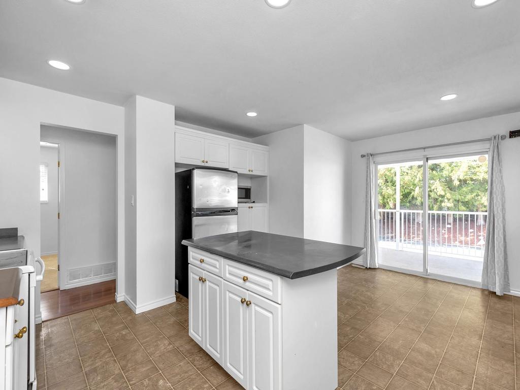 Listing Image for R3110597