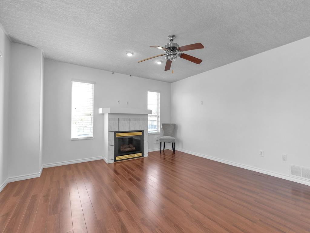 Listing Image for R3110597