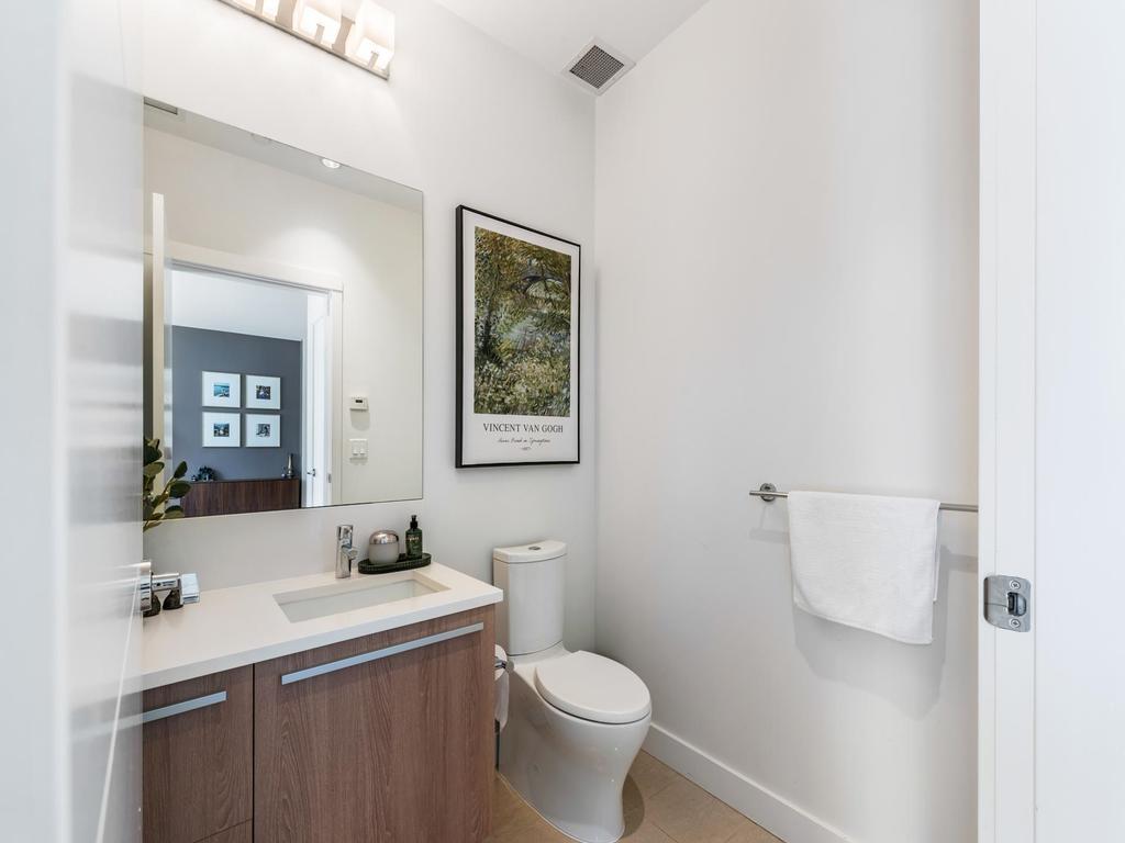 Listing Image for R3110600