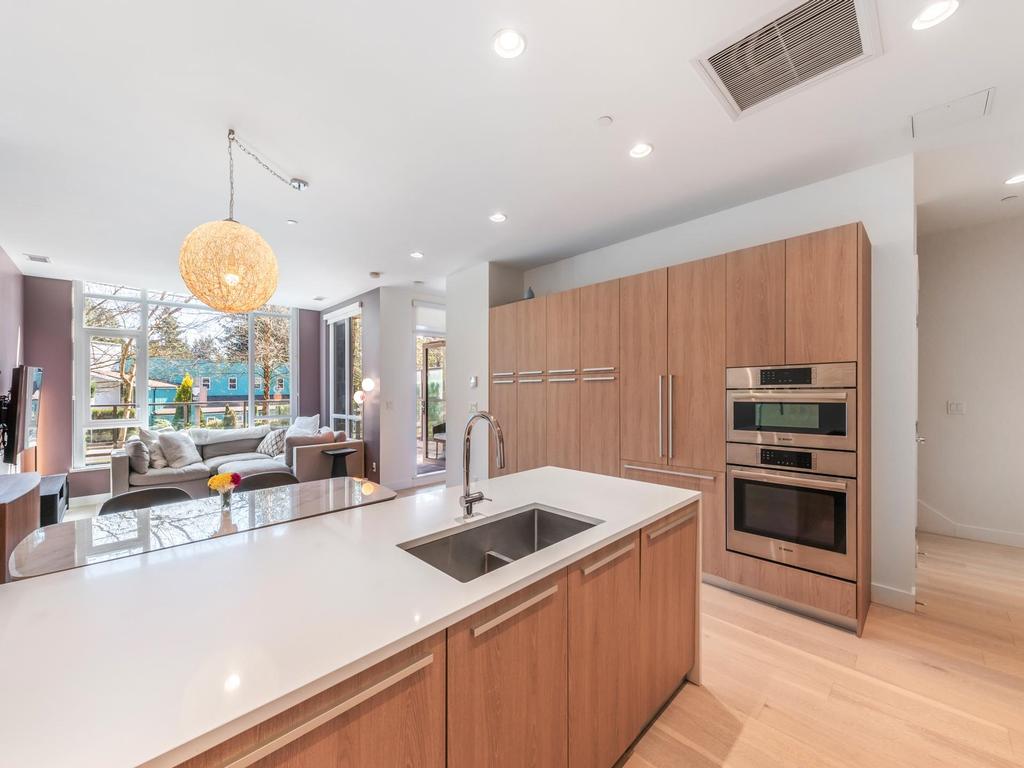 Listing Image for R3110600