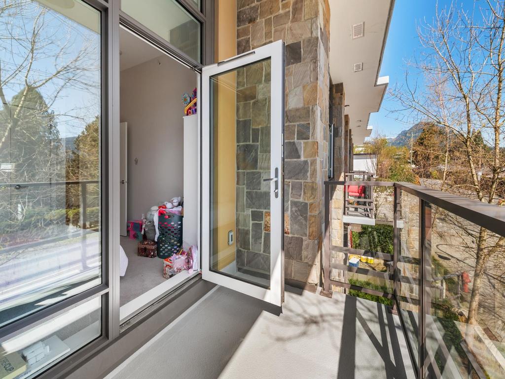 Listing Image for R3110600