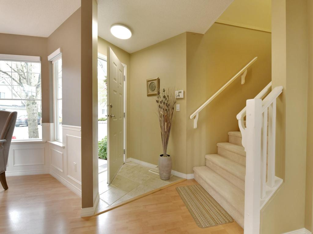 Listing Image for R3110606