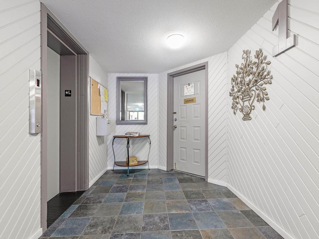 Listing Image for R3110607