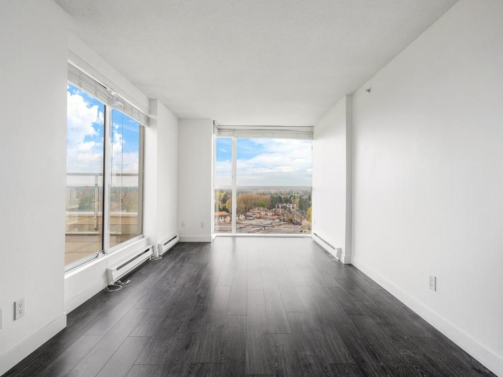 Listing Image for R3110619