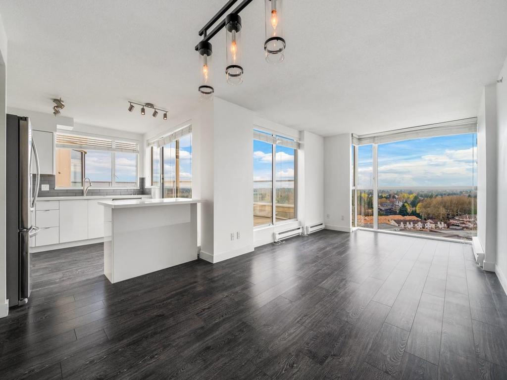 Listing Image for R3110619