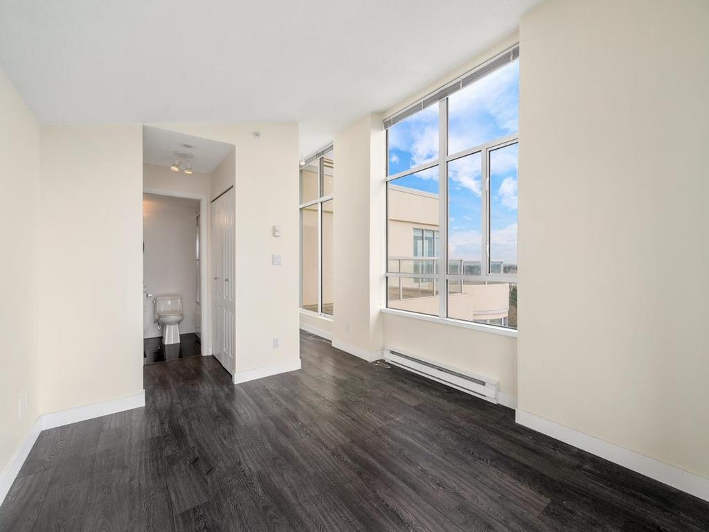 Listing Image for R3110619