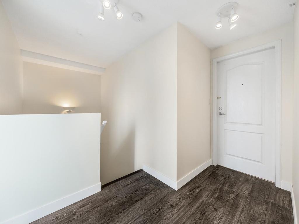 Listing Image for R3110619