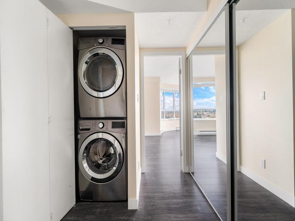 Listing Image for R3110619