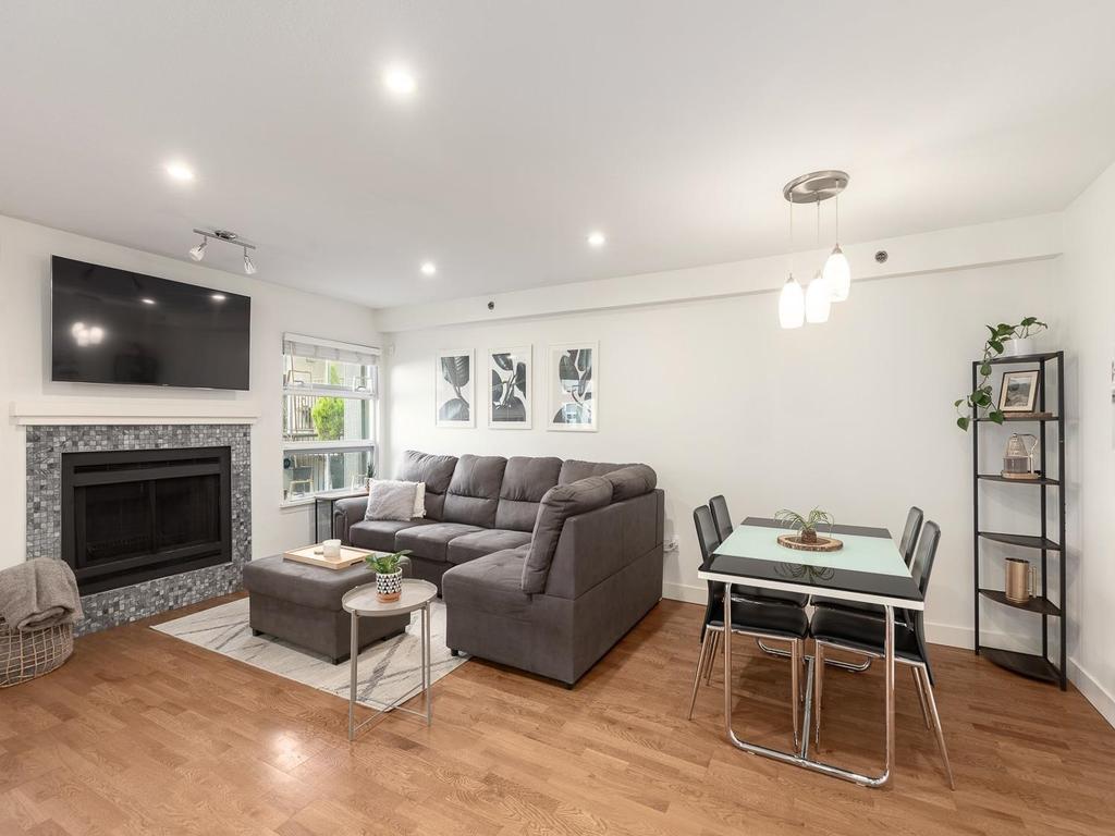 Listing Image for R3110624