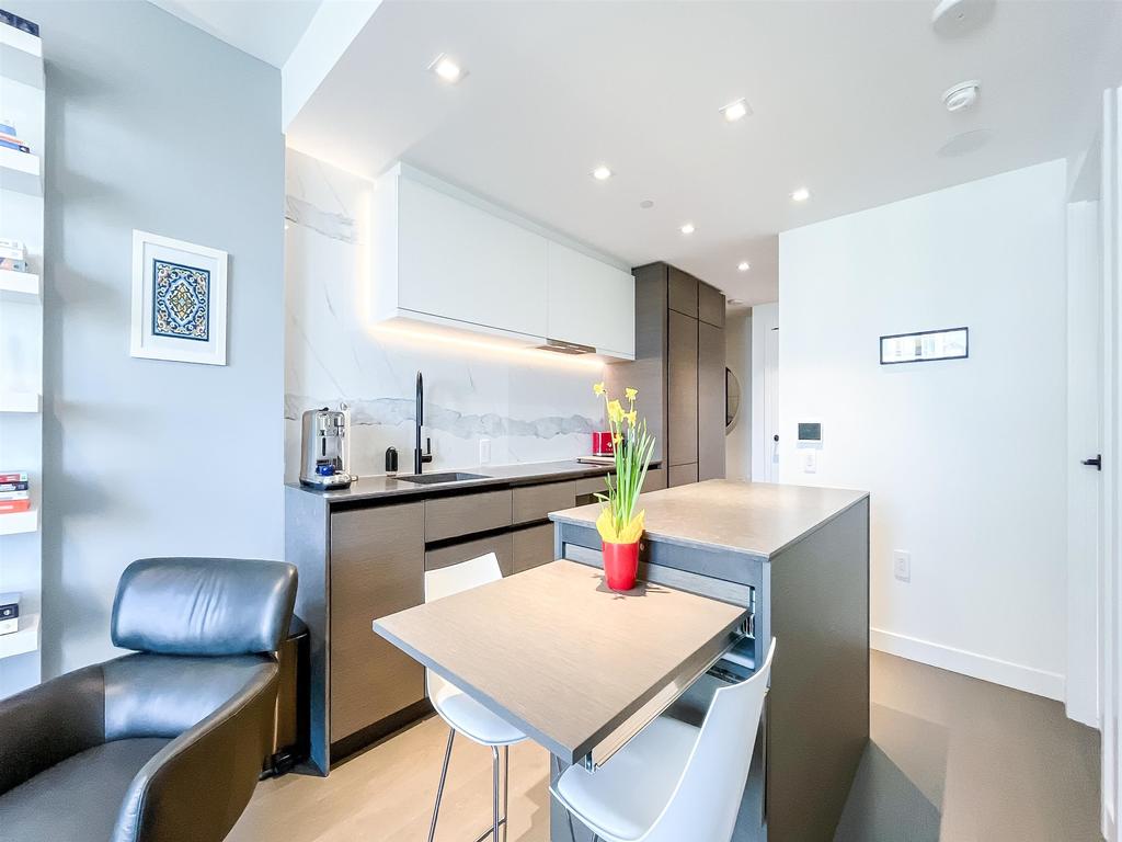 Listing Image for R3110625