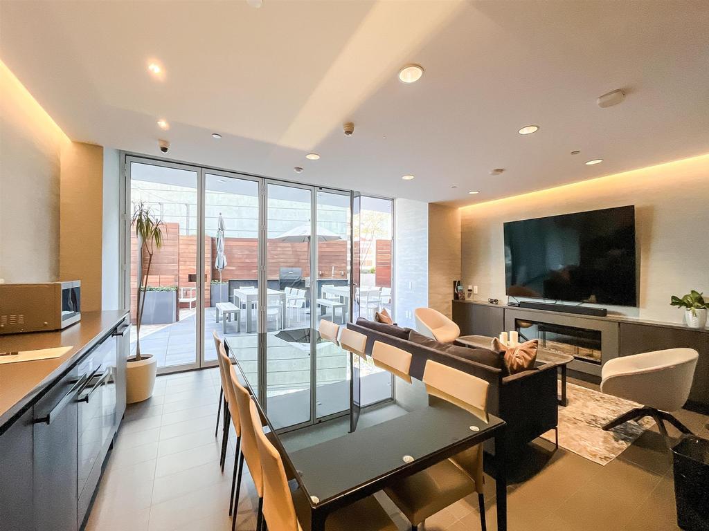 Listing Image for R3110625