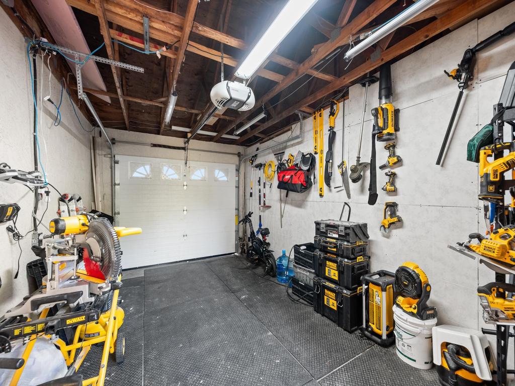 Listing Image for R3110630