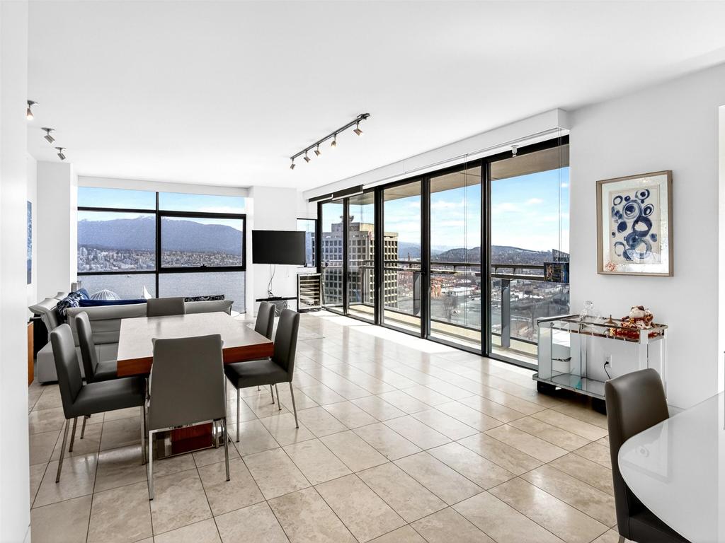 Listing Image for R3110634