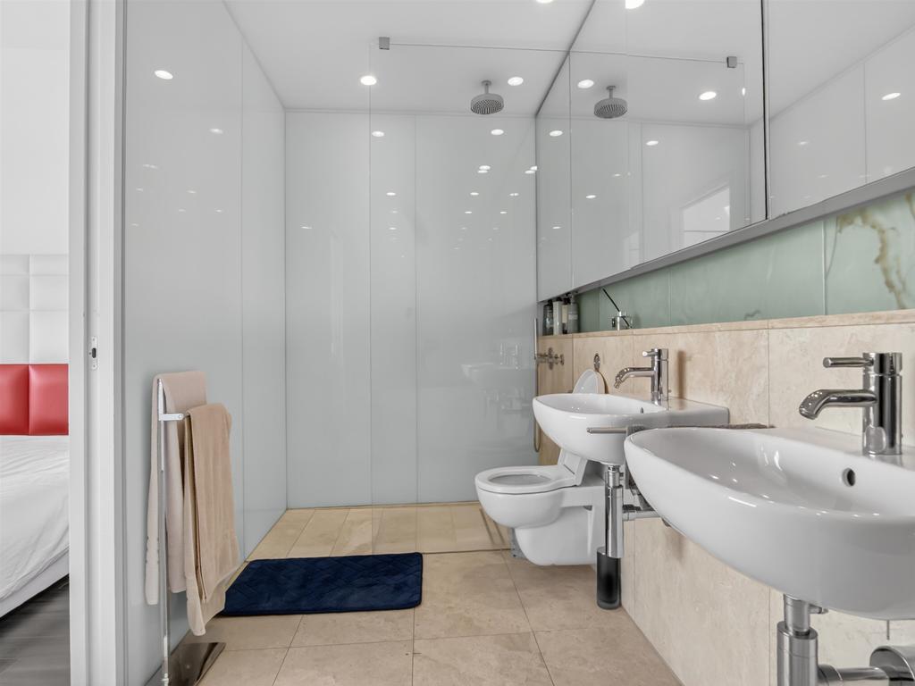 Listing Image for R3110634