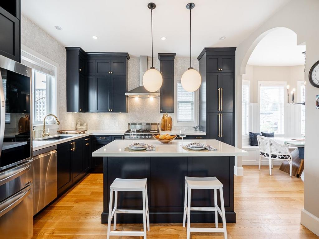 Listing Image for R3110636