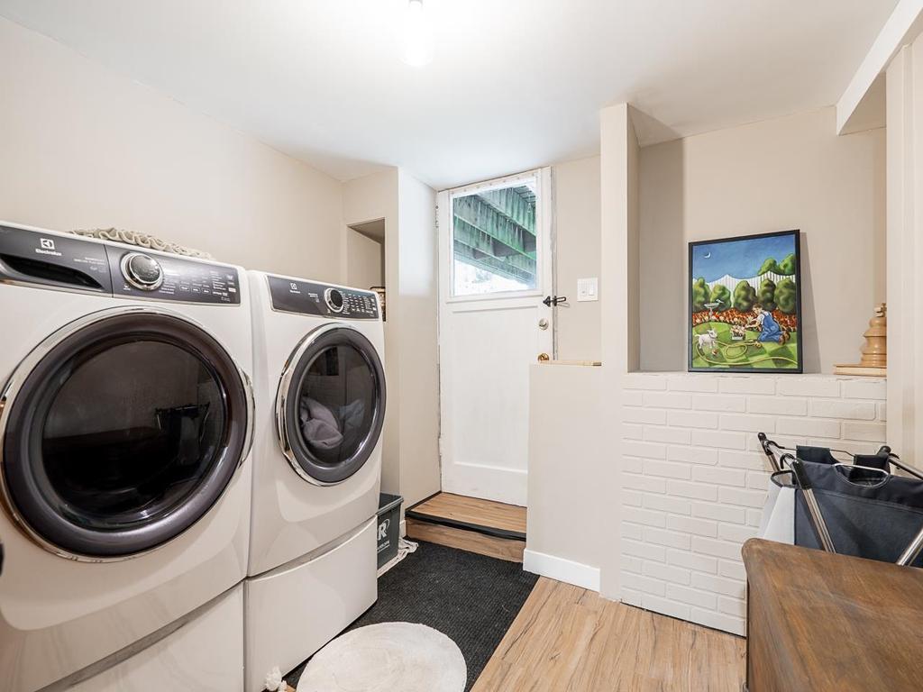 Listing Image for R3110636