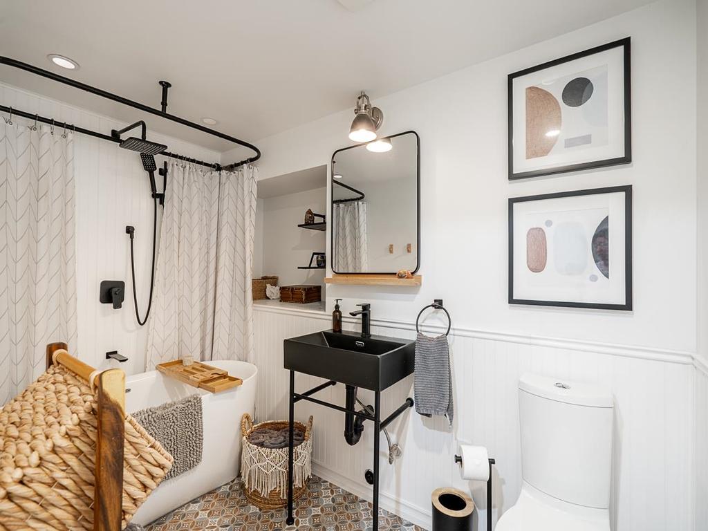 Listing Image for R3110636